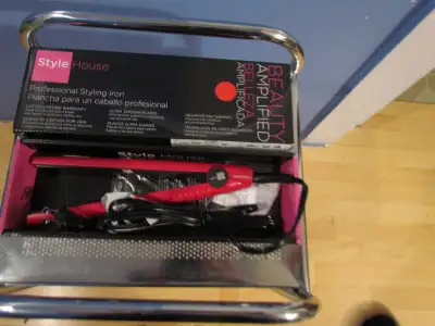 NEW Professional Hair Styling Flat Iron Style House Red 1.25" Ne, View more