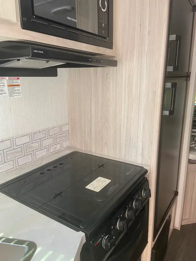 2024 Shadow Cruiser 26rbh Travel Trailer in Travel Trailers & Campers in Nanaimo - Image 9