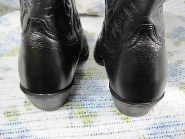 Ariat Western Boots - Black - Men's Size 8 in Men's Shoes in Cornwall - Image 7