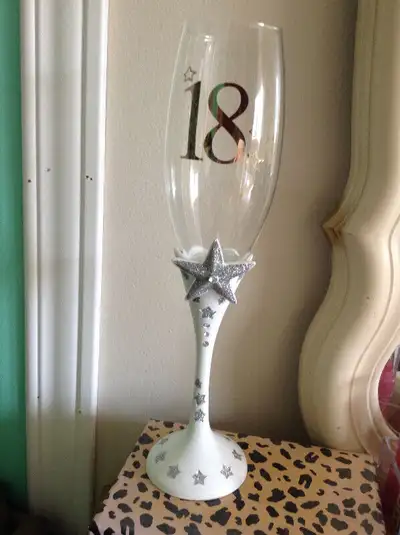 Flûte à Champagne 18 ans, View more