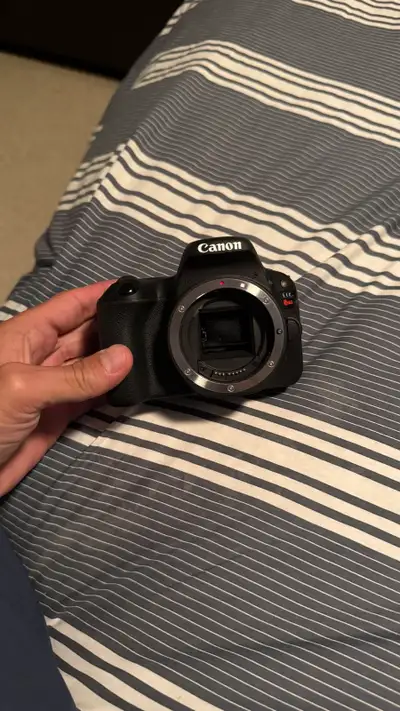 Practically BRAND NEW. Purchased in 2023 and just hardly got around to using it. Comes with strap, l...