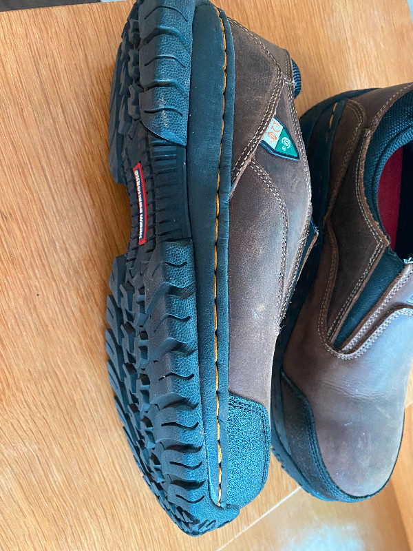Steel toed work shoe in Men's Shoes in Owen Sound - Image 3