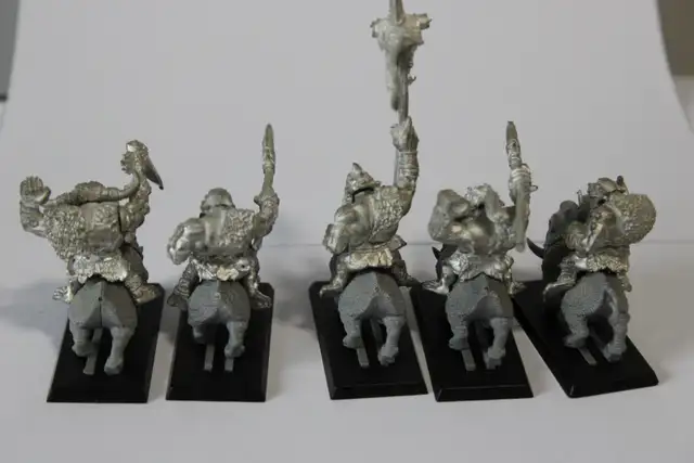 OOP Warhammer Fantasy Metal Savage Orc Boar Boyz Command Unit in Arts & Collectibles in Edmonton - Image 7