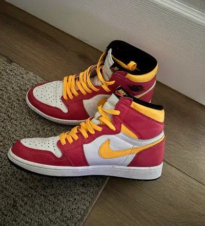 Jordan 1 Retro High OG Light Fusion Red, View more