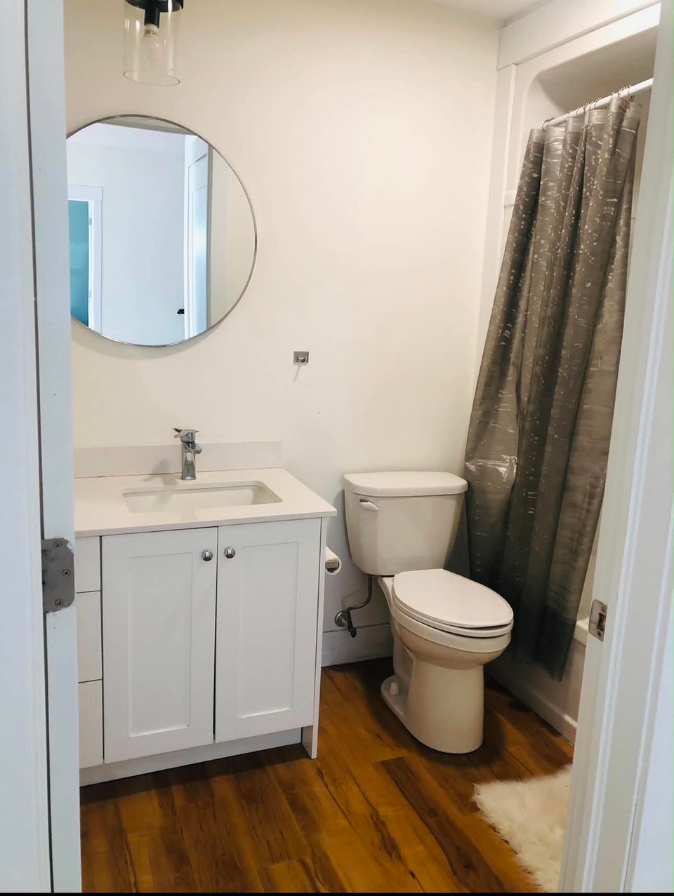 1 bedroom with private washroom 2