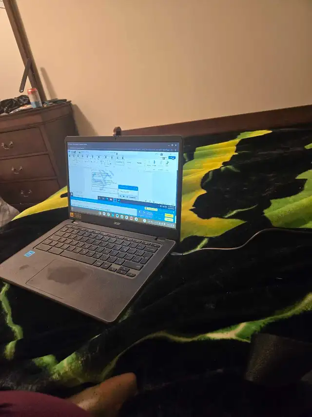 Chromebook 2025, Version. in Laptops in St. Albert - Image 3