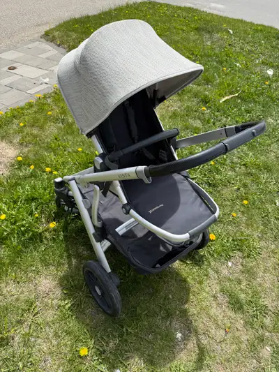 UPPABaby Vista V2 Stroller , View more