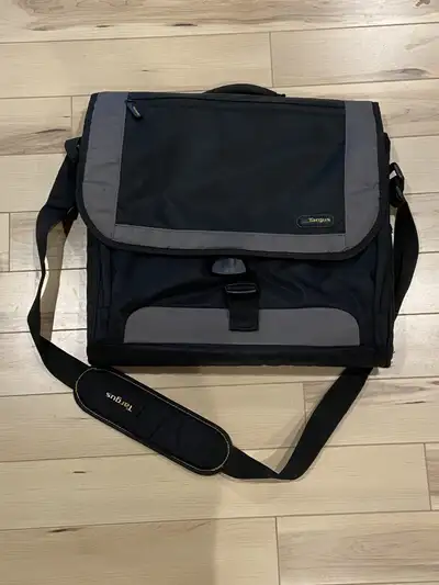 Large Laptop Bag.