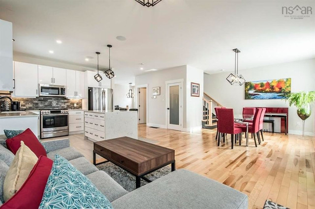 Main Living Area of a Modern House in Timberlea, 3 Bedrooms in Long Term Rentals in City of Halifax - Image 3