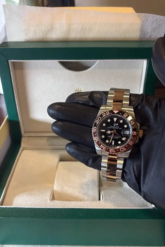 Rolex watch/ Montre Rolex luxueuse in Jewellery & Watches in City of Montréal - Image 3