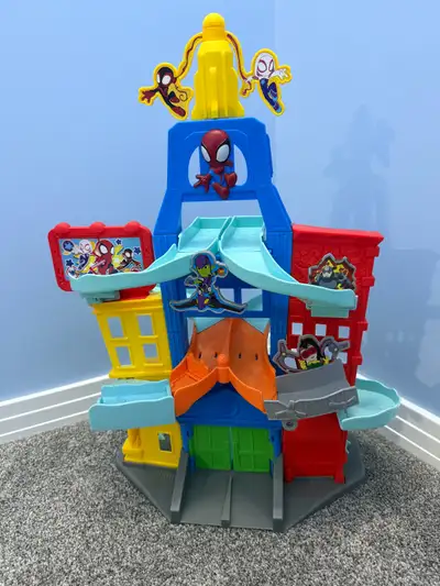 Spidey and His Amazing Friends Playset, View more