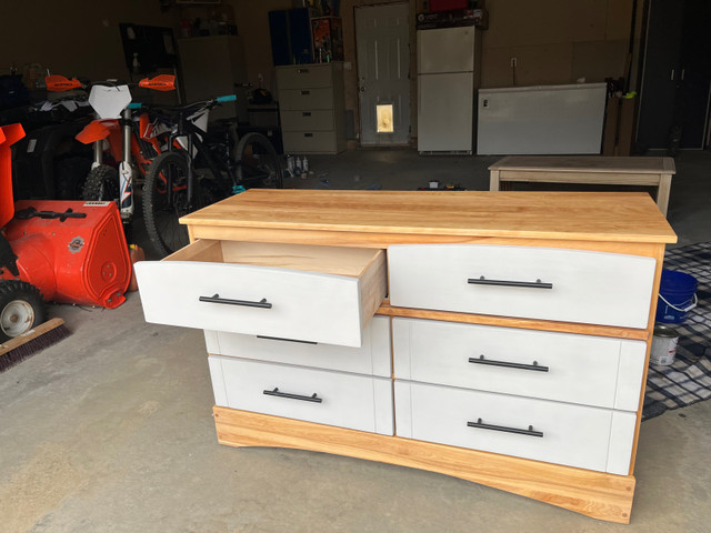 solid wood 6 drawer dresser in Dressers & Wardrobes in St. Albert - Image 3