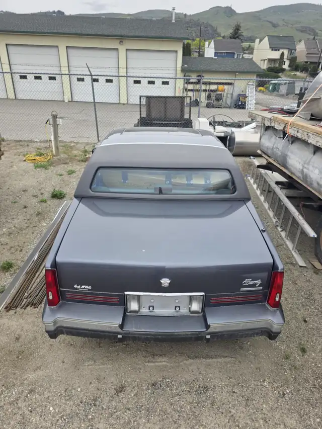 1990 Cadillac Eldorado in Classic Cars in Vernon - Image 7