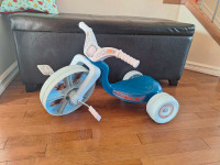 Frozen ll 10 inch Fly Wheel Tricycle 