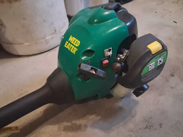 Weed Eater String Trimmer or snap on snap on 3 blade | Lawnmowers ...