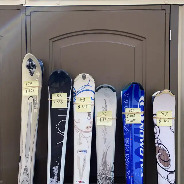 Nice ski with boots  in Ski in Markham / York Region - Image 4