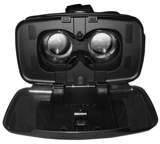 Homido Virtual Reality Headset V2 For Smartphone Complete Set in General Electronics in City of Toronto - Image 2