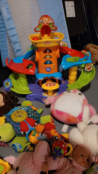 BABY TOYS (mint condition)