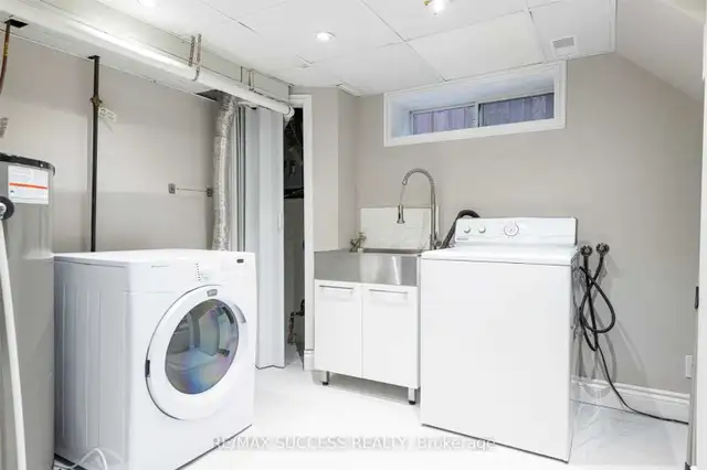 1 Bedroom Spacious Basement Apartment - Milton, Ontario in Long Term Rentals in Oakville / Halton Region - Image 16