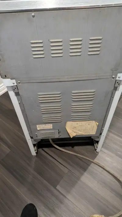 Vintage Moffat 24" stove, View more