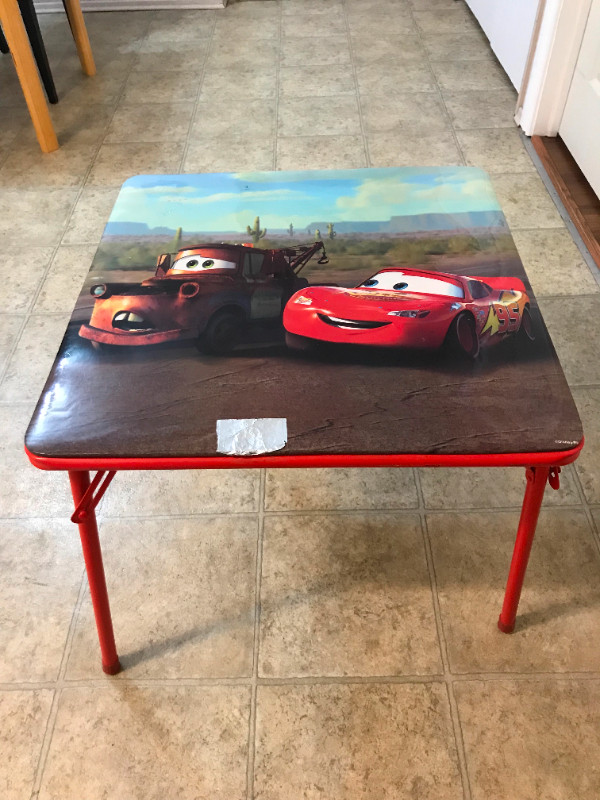 Kid play table in Other Tables in Saskatoon - Image 2