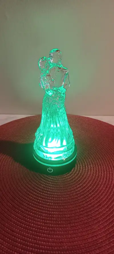 Princess House Lead Crystal Couple Kissing Germany, View more