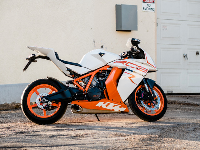 2012 KTM RC8R - Like New in Sport Bikes in Edmonton - Image 2