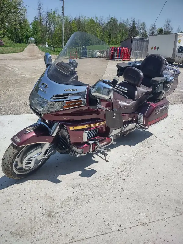 1989 Honda Gold Wing GL1500 in Touring in Stratford - Image 4