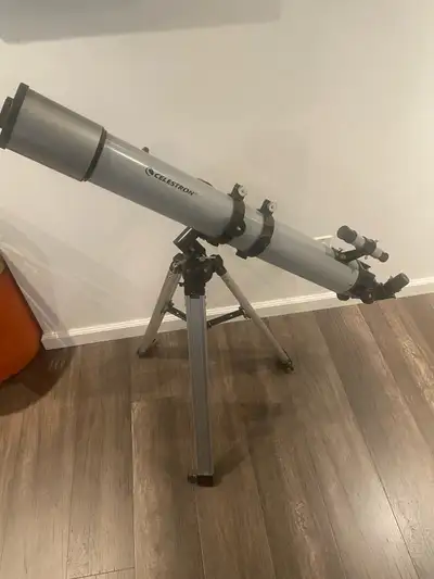 Manual German equatorial mount with setting circles to locate and track objects Adjustable full heig...
