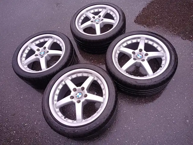 BMW 245/40R18 winter snow tires in Tires & Rims in Oshawa / Durham Region - Image 2