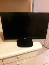 Lg monitor new never use
