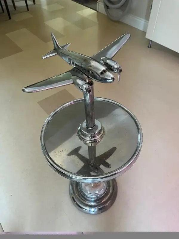 Vintage Art Deco DC-3 Chrome Astray Stand, w/ Fuselage Lighting in Arts & Collectibles in Markham / York Region - Image 3