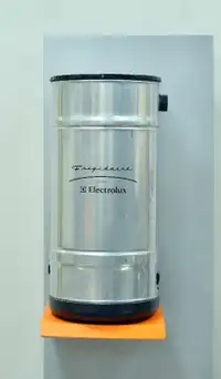 USED FRIGIDAIRE ELECTROLUX CENTRAL VAC CANISTER WITH NEW MOTOR