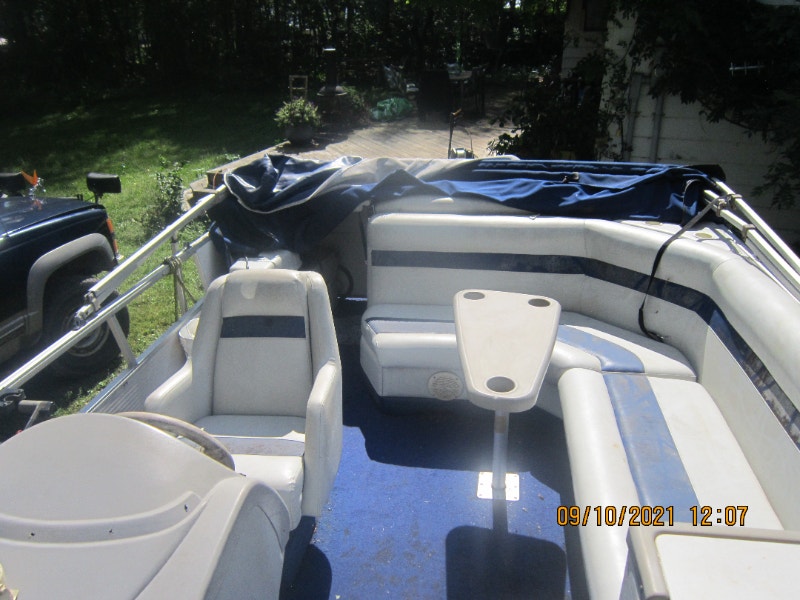 Pontoon Boat Powerboats & Motorboats Belleville Kijiji