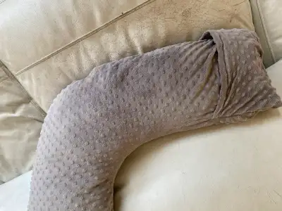 Avec housse lavable Maison sans tabac et sans animaux Je ne fais pas de livraison