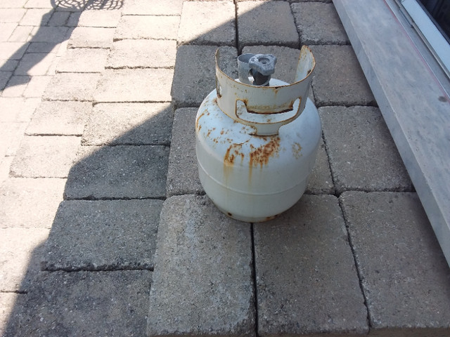 5 Kg. Propane Tank- Great for Camping! in Fishing, Camping & Outdoors in Mississauga / Peel Region - Image 3