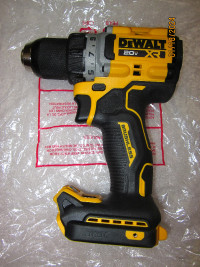 NEW DeWalt (DCD800B) Brushless Compact 1/2in Drill/Driver