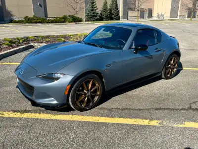 Mazda MX-5 RF GT 2021 – Polymetal Gray / Intérieur rouge – 37 251 km – État exceptionnel Superbe Maz...