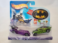 1:64 Diecast Hot Wheels Batman Batmobile vs. Riddler