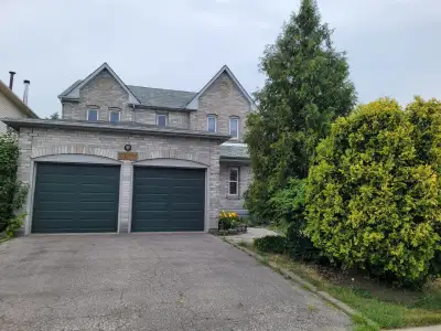 Beautiful Detached House For Rent
