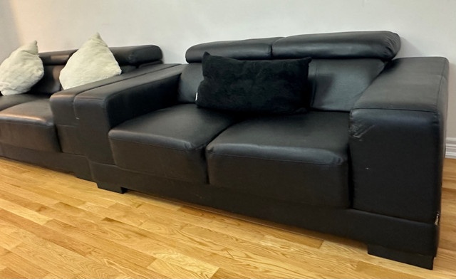 Modern Couches Sofa sets - price negotiable in Couches & Futons in Oakville / Halton Region - Image 2