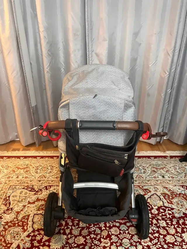 UPPAbaby Vista V2 Double Stroller and Bassinet in Strollers, Carriers & Car Seats in City of Toronto - Image 3