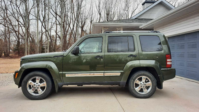 Jeep Liberty Limited in Cars & Trucks in Edmonton - Image 4