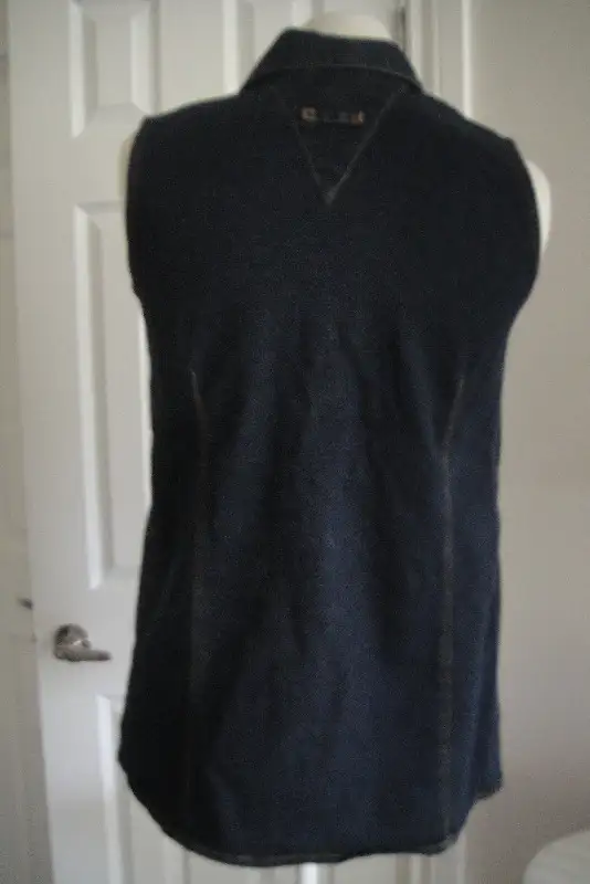Lot of 2 thyme DENIM MATERNITY Vest JACKET~PANTS size XS in Women's - Maternity in Markham / York Region - Image 4