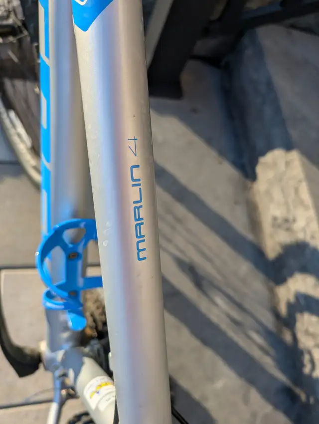 TREK Marlin 4 mountain bike in Mountain in Kitchener / Waterloo - Image 6