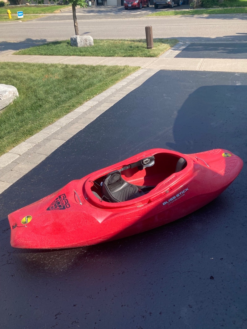 Whitewater Kayak, paddle, skirt Water Sports Oshawa / Durham Region