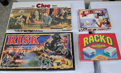 8 Jeux de Société Clue 2 Jeux au choix RACKO Joker Rummy Risk 2 Jeux Touché Coulé électronique Au ch...