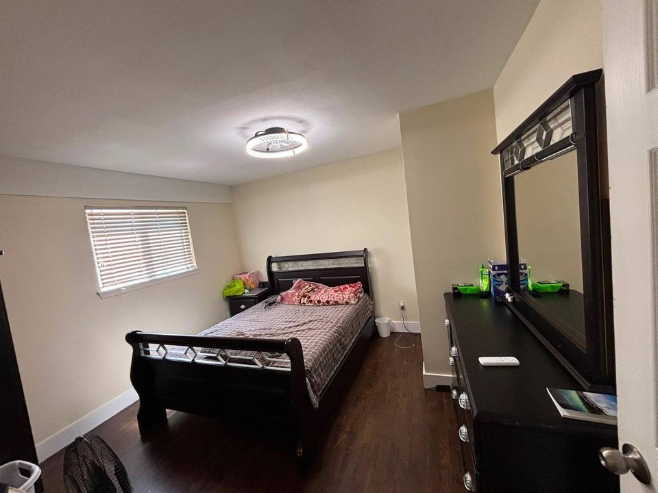 2 Bedroom Basement for rent near Dasmesh Darbar 5