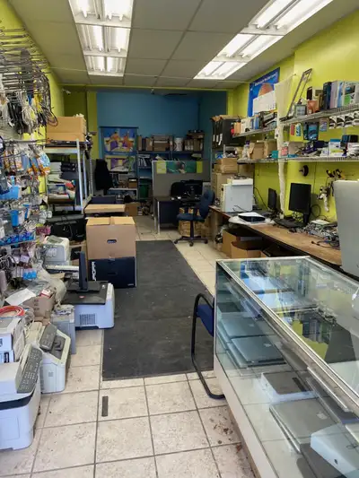 Computer Business for Sale – 30-Year Established Shop in Toronto, View more