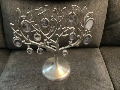 Family tree photo stand , A Bowring product , believe it is pewter . All photos shown are stock phot...